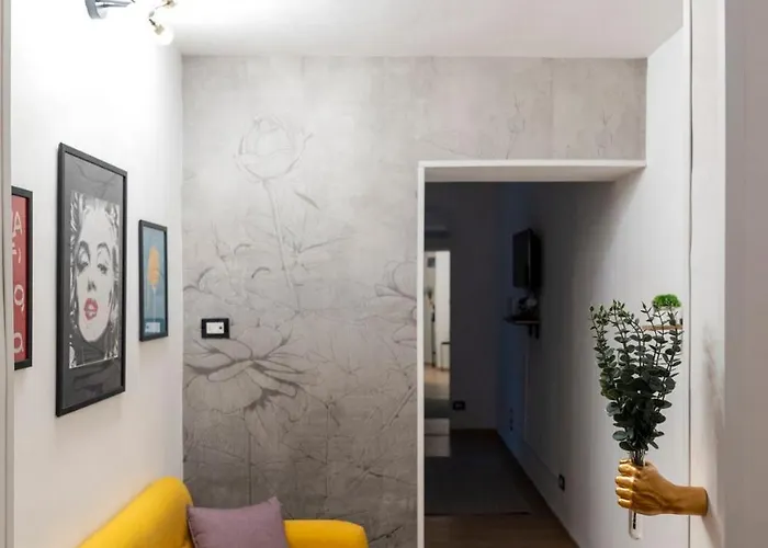 Little Gem - Cozy In Center Apartment *