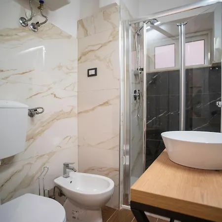 Apartamento Little Gem - Cozy In Center Bari